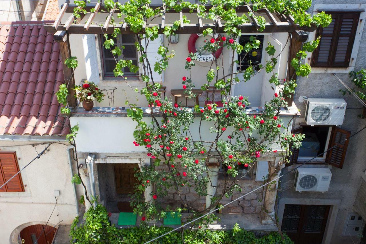 크레스 Barbarossa House With Parking 아파트 외부 사진